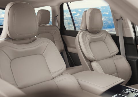 The interior of a 2024 Lincoln Aviator® SUV in the Sandstone interior color | Lincoln of Coconut Creek in Coconut Creek FL
