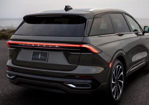 The rear of a 2024 Lincoln Black Label Nautilus® SUV displays full LED rear lighting. | Lincoln of Coconut Creek in Coconut Creek FL